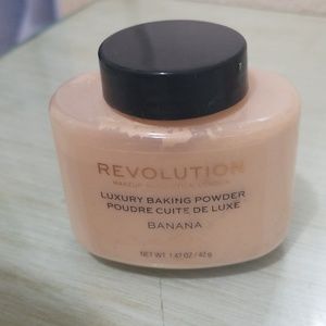 Makeup Revolution Banana Powder